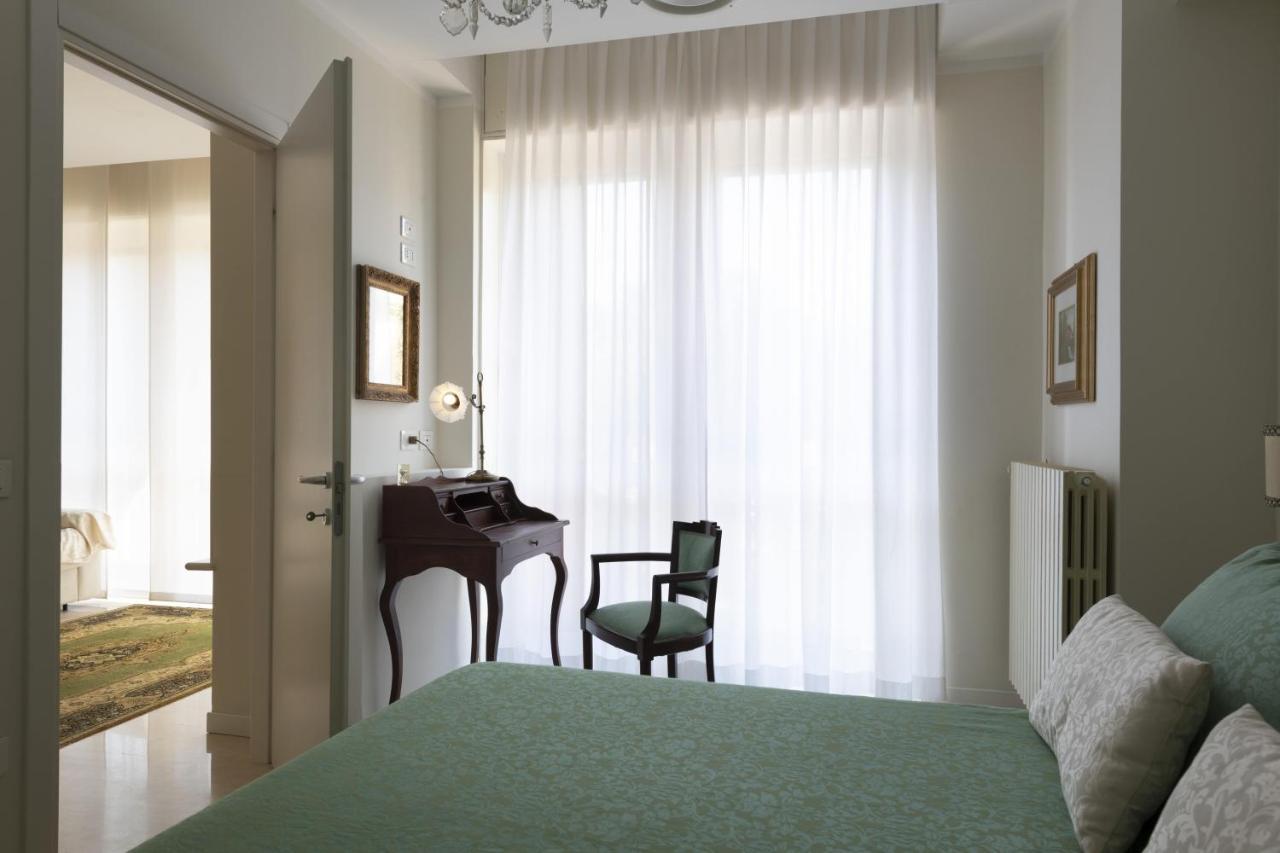 Casa Lazzarini Luxury Apartment Pesaro Eksteriør billede